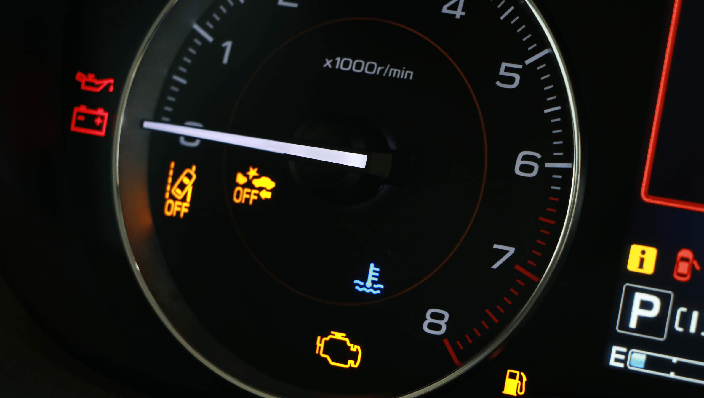 Voyant Dacia Sandero : que faire et comment réagir ?